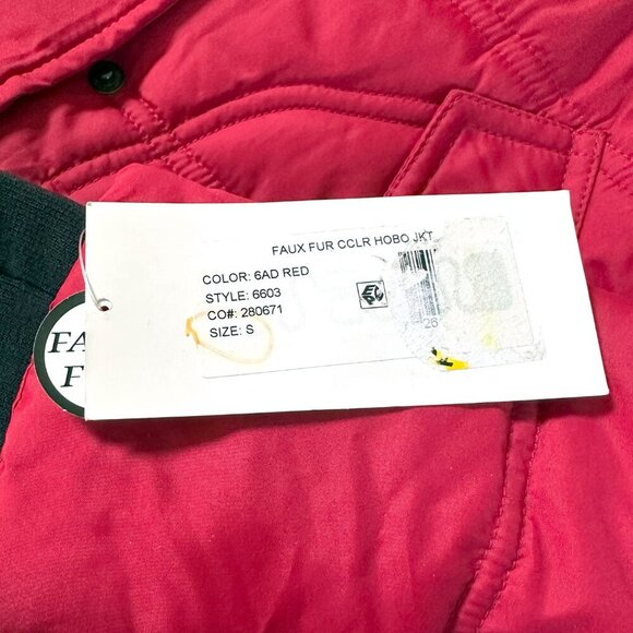 Red Quilted Puffer Jacket Sz S Black Fur Trim Floral Outdoor Winter Gorp Utility - Picture 11 of 14